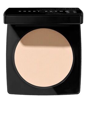 New! Bobbi Brown sheer finish pressed powder soft porcelain
